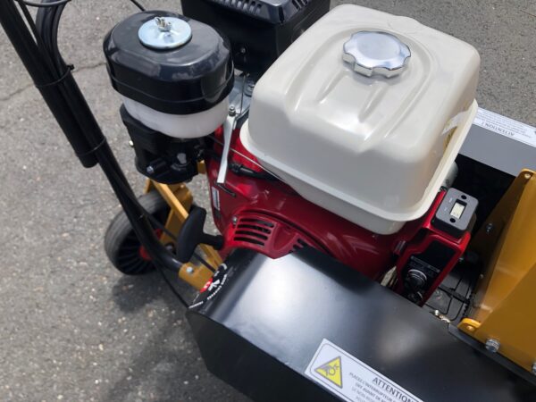 BROYEUR DE BRANCHE YAMA VR25 autotracté – Image 6