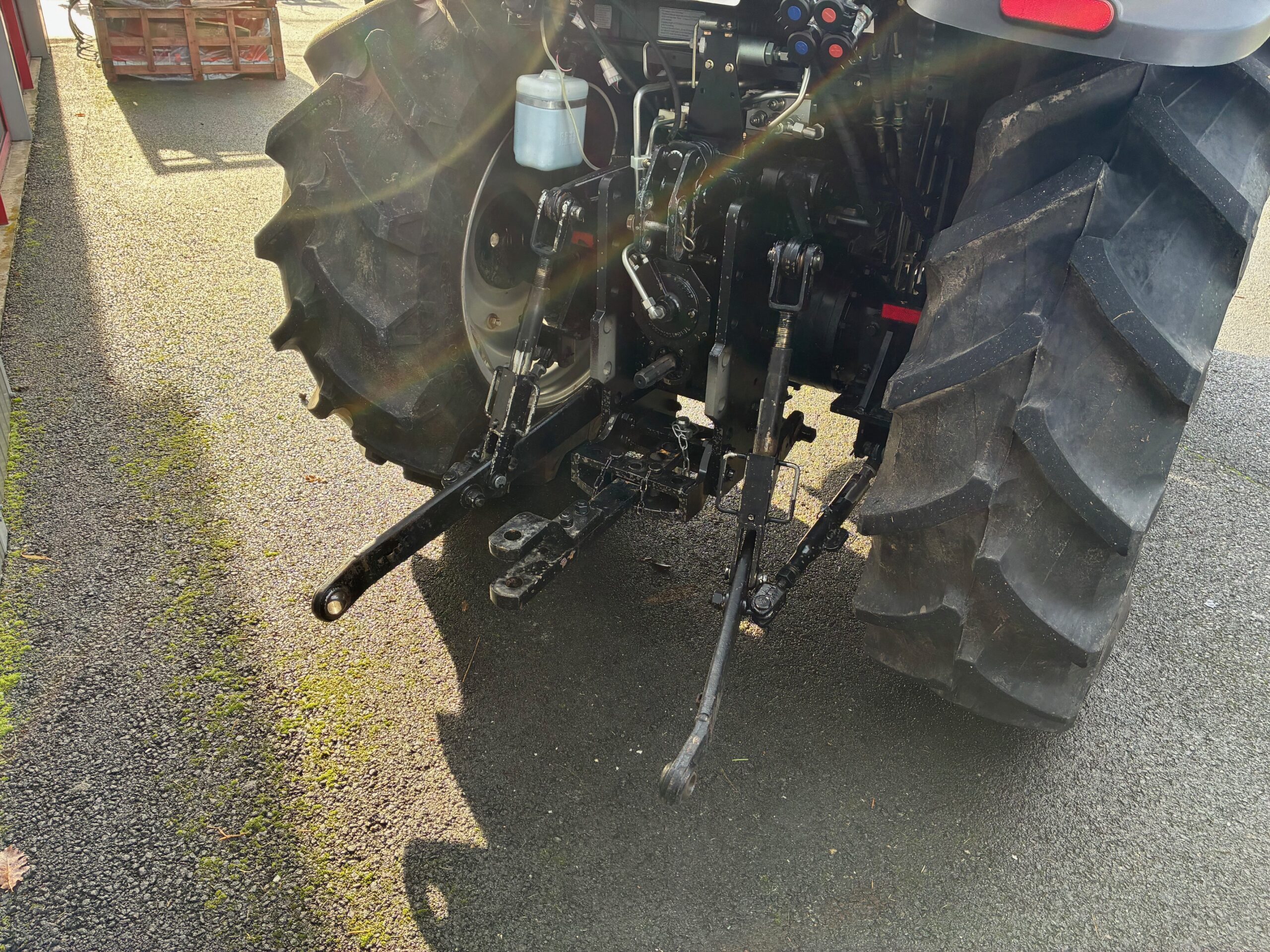 Tracteur LOVOL M504 cabine clim – Image 13