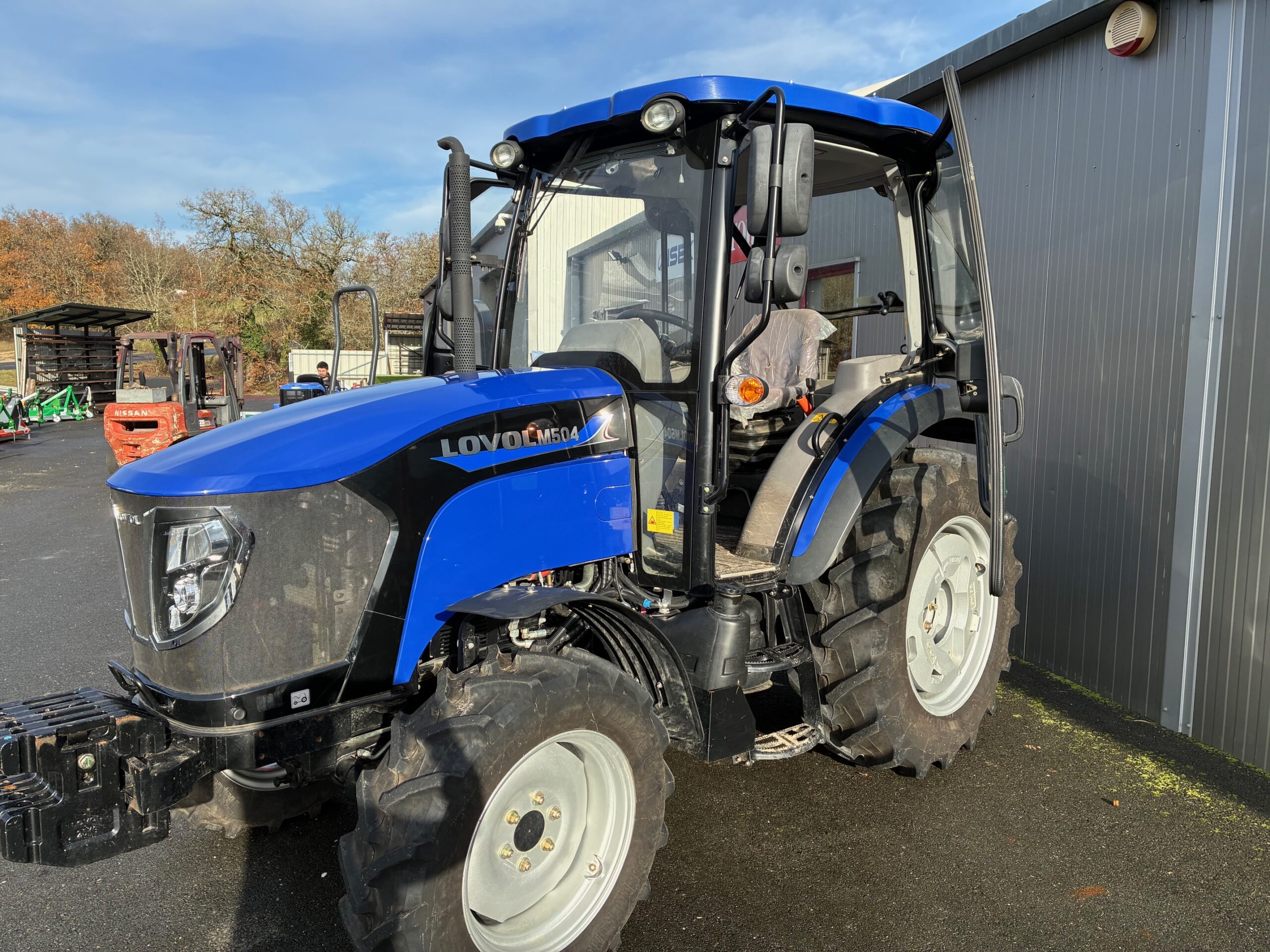 Tracteur LOVOL M504 cabine clim – Image 9