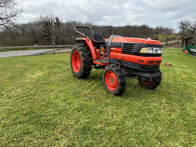 Kubota L3300 - Homologuée route