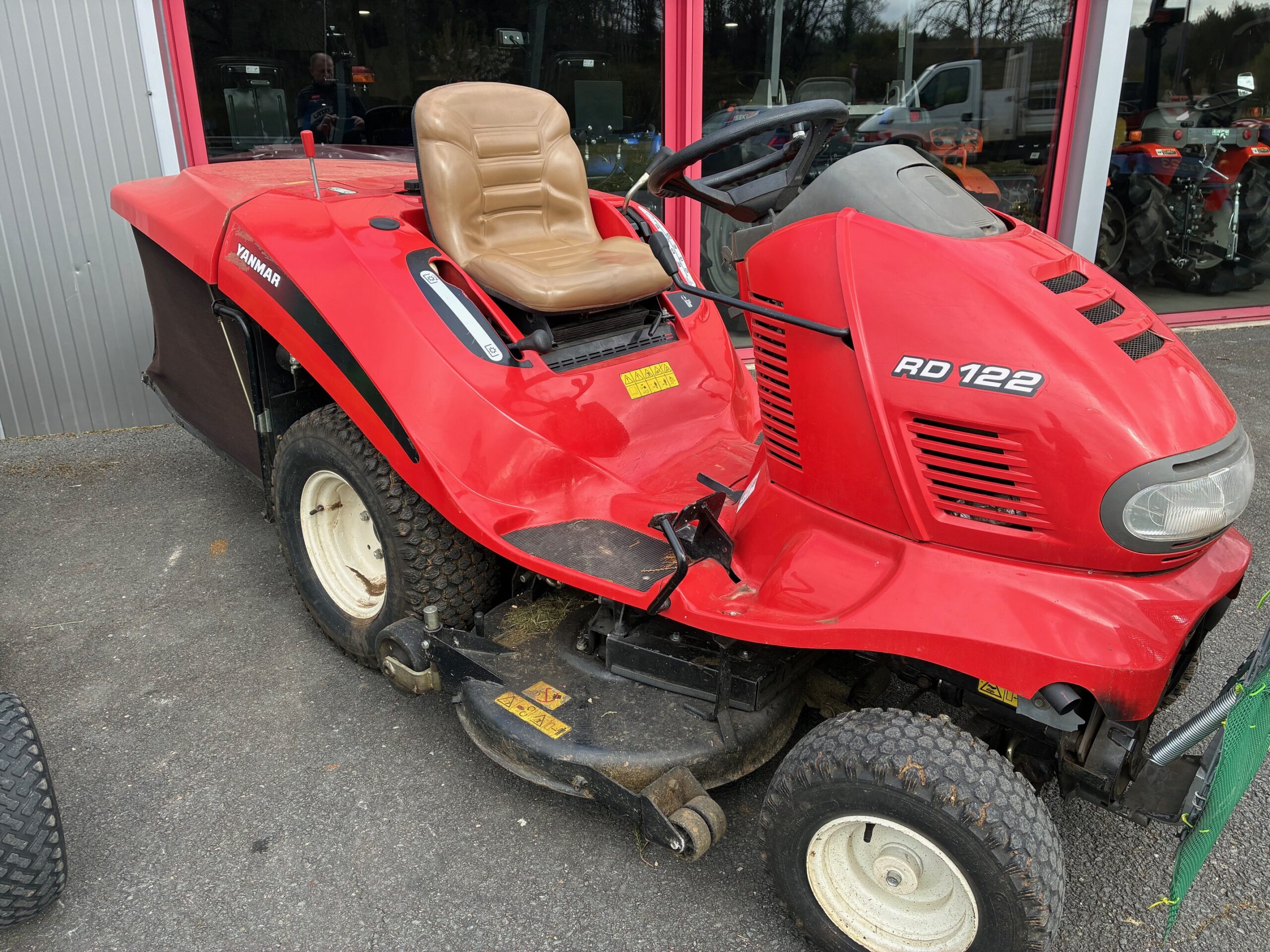 Autoportée diesel YANMAR RD122