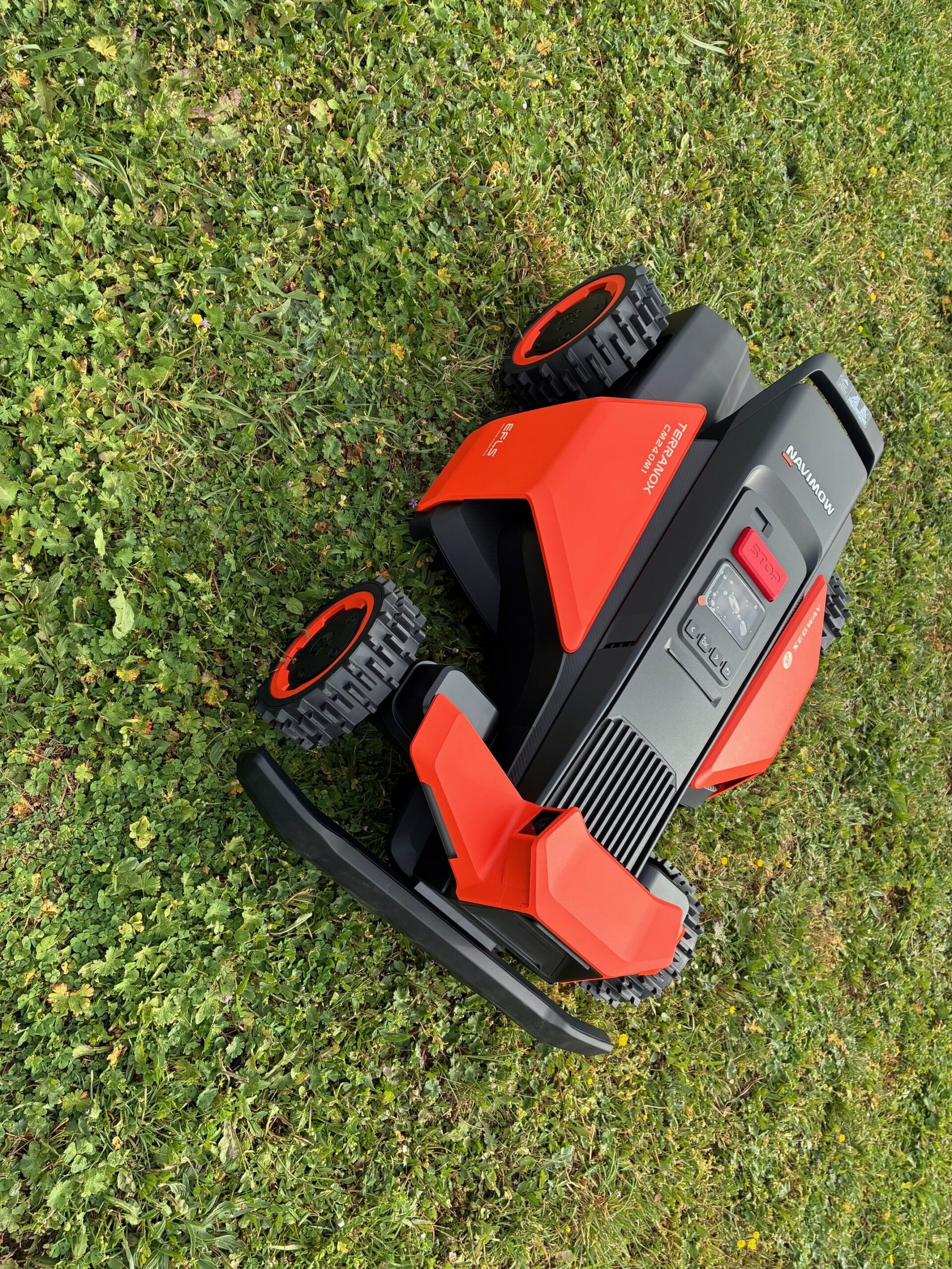 NAVIMOW Robot de tonte serie M - CM120M1 - 12000 m2 – Image 12