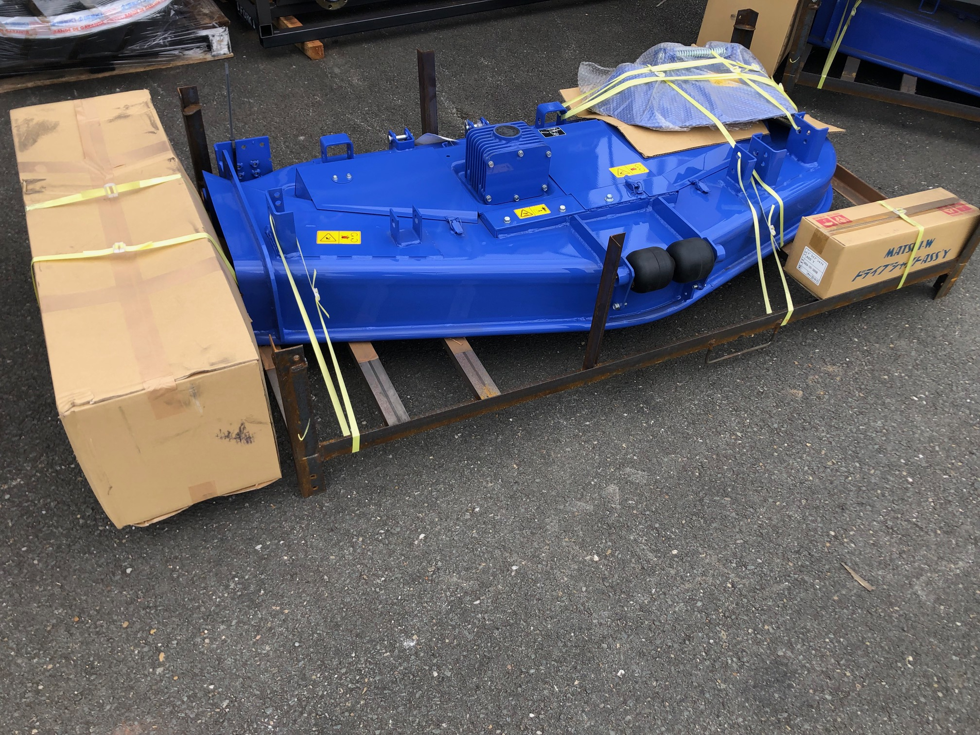 Plateau de coupe pour ISEKI SF310/370 -largeur 183 cm-8348