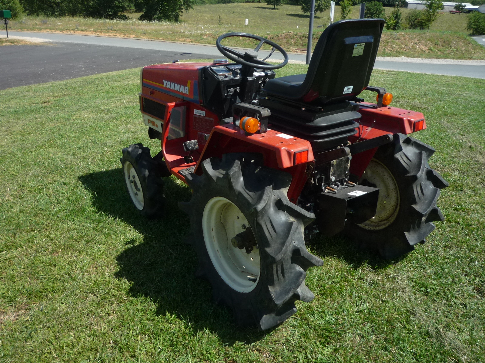 Micro tracteur Yanmar F13-4927